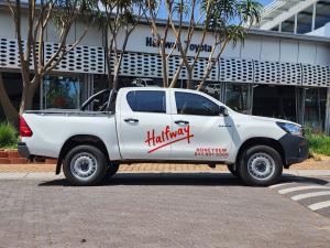 Toyota Hilux 2.4GD-6 double cab 4x4 SR - Image 4