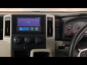 Toyota Quantum 2.8 LWB crew cab - Image 11