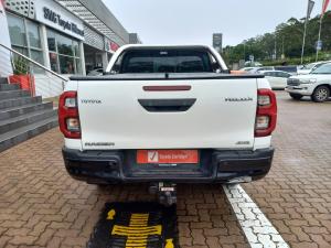 Toyota Hilux 2.8GD-6 double cab 4x4 Raider auto - Image 5