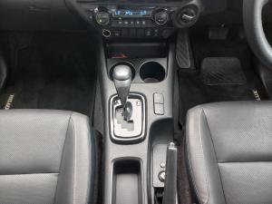 Toyota Hilux 2.8GD-6 double cab 4x4 Raider auto - Image 9
