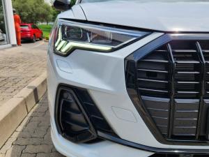 Audi Q3 35 Tfsi Stronic Black Edition - Image 15