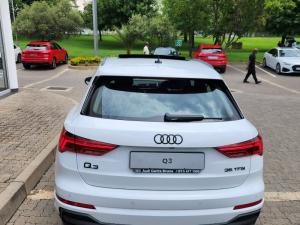 Audi Q3 35 Tfsi Stronic Black Edition - Image 16