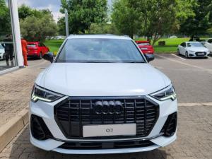Audi Q3 35 Tfsi Stronic Black Edition - Image 17