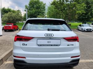 Audi Q3 35 Tfsi Stronic Black Edition - Image 9
