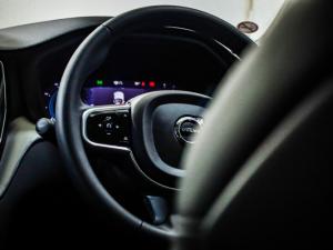 Volvo XC60 B6 AWD Plus Bright - Image 17