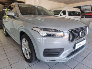 2023 Volvo XC90 B5 AWD Momentum