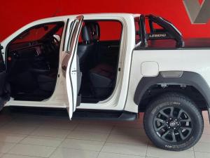Toyota Hilux 2.8GD-6 double cab 4x4 Legend auto - Image 11