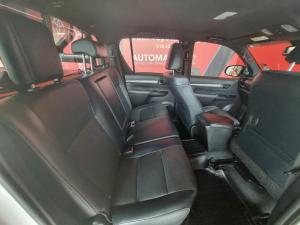 Toyota Hilux 2.8GD-6 double cab 4x4 Legend auto - Image 18