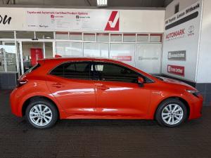 Toyota Corolla 1.8 XS Hybrid CVT - Image 4