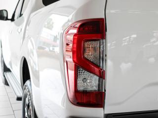 Nissan Navara 2.5DDTi double cab LE Plus