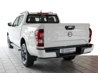 Nissan Navara 2.5DDTi double cab LE Plus