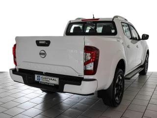 Nissan Navara 2.5DDTi double cab LE Plus