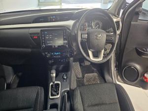 Toyota Hilux 2.8 GD-6 RB Raider 4X4 automaticD/C - Image 10
