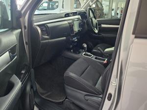 Toyota Hilux 2.8 GD-6 RB Raider 4X4 automaticD/C - Image 11