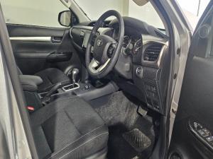 Toyota Hilux 2.8 GD-6 RB Raider 4X4 automaticD/C - Image 9