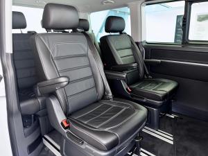Volkswagen Caravelle 2.0BiTDI 146kW Highline 4Motion - Image 8