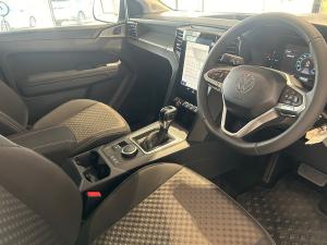 Volkswagen Amarok 2.0TDI double cab Life 4Motion auto - Image 11