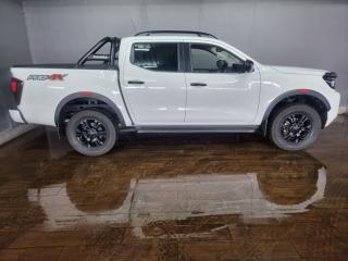 Nissan Navara 2.5DDTi double cab PRO-4X 4x4