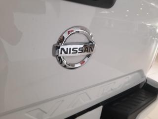 Nissan Navara 2.5DDTi double cab SE manual