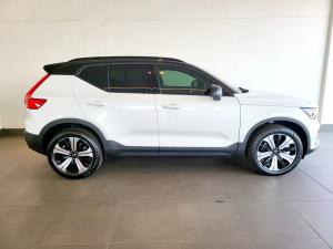 Volvo XC40 B4 Essential - Image 4