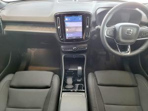 Volvo XC40 B4 Essential - Image 8