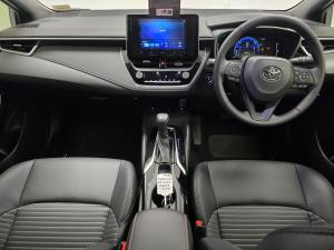 Toyota Corolla 1.8 Hybrid XS - Image 6