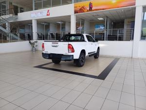 Toyota Hilux 2.8GD-6 Xtra cab 4x4 Legend 50 - Image 2