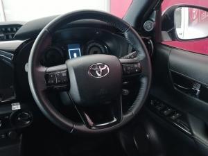Toyota Hilux 2.8GD-6 double cab 4x4 Legend 50 auto - Image 11