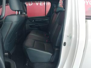 Toyota Hilux 2.8GD-6 double cab Raider auto - Image 10