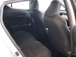 Toyota C-HR 1.2T Plus CVT - Image 19