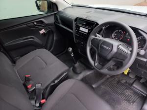 Isuzu D-Max 1.9TD single cab - Image 8