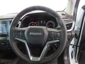 Isuzu D-Max 1.9TD double cab LS auto - Image 12