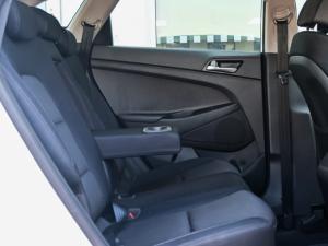 Hyundai Tucson 2.0 Premium auto - Image 18