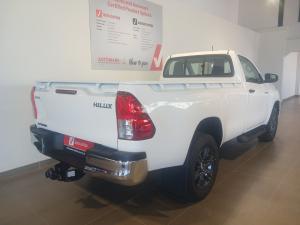 Toyota Hilux 2.4GD-6 single cab Raider manual - Image 2
