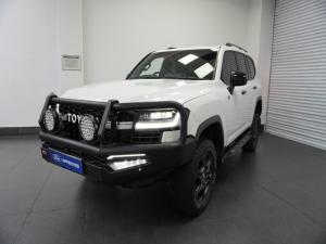Toyota Landcruiser 300 V6 3.3D GR-S - Image 8