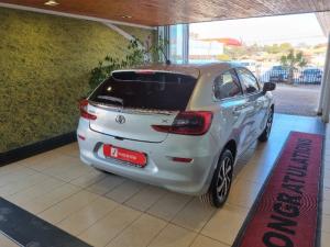 Toyota Starlet 1.5 XR - Image 4