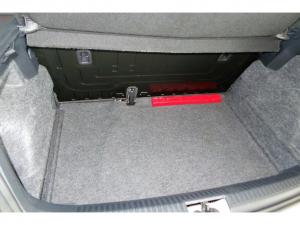 Volkswagen Polo Vivo hatch 1.4 Trendline - Image 6