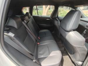Toyota Corolla Cross 1.8 XS - Image 11