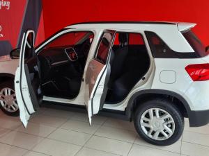 Suzuki Vitara Brezza 1.5 GL auto - Image 11