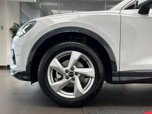 Audi Q3 35TFSI Advanced - Image 3