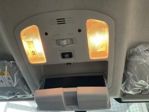 Toyota Hilux 2.4GD-6 single cab Raider manual - Image 11