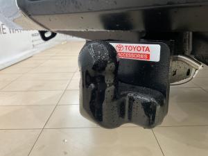Toyota Hilux 2.4GD-6 single cab Raider manual - Image 12