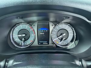 Toyota Hilux 2.4GD-6 single cab Raider manual - Image 9