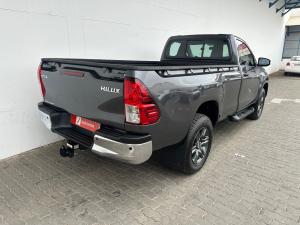 Toyota Hilux 2.4GD-6 single cab Raider manual - Image 3