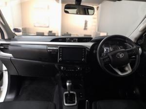 Toyota Hilux 2.8 GD-6 Raider 4X4 automaticD/C - Image 7