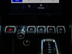 Volkswagen Amarok 2.0TDI double cab Life 4Motion auto - Image 18