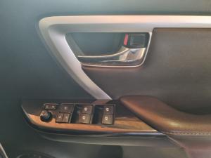Toyota Fortuner 2.8GD-6 Raised Body automatic - Image 6