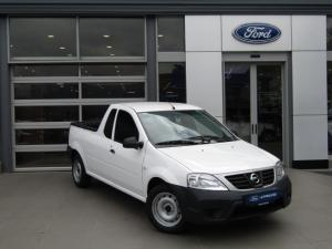 2023 Nissan NP200 1.6i safety pack (aircon)