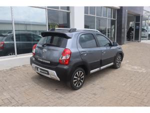 Toyota Etios Cross 1.5 Xs - Image 2