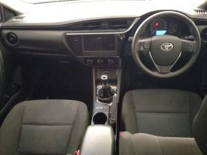 Toyota Corolla Quest 1.8 Plus manual - Image 6